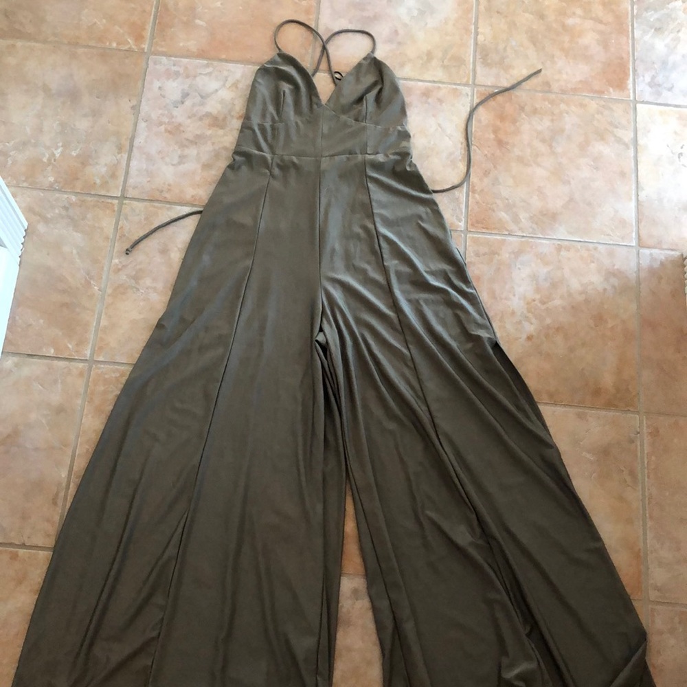 Fashion nova jumpsuit